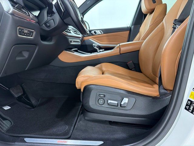 Used 2019 BMW X5 xDrive40i w/ Premium Package 2 AWD/4WD image 29