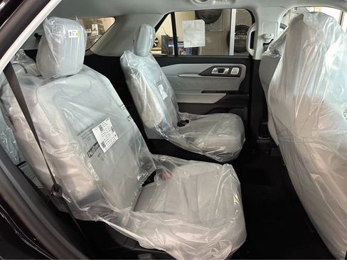 New 2026 Ford Explorer Platinum w/ LUX Leather Package image 46