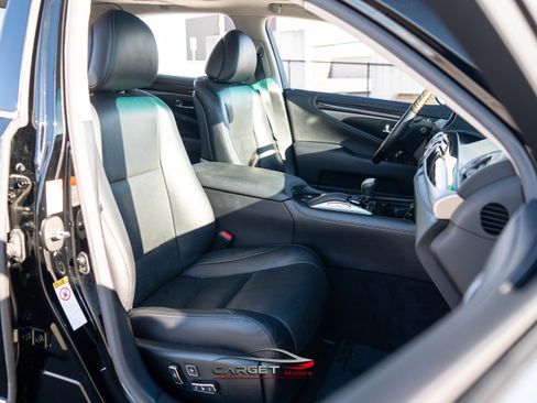 Used 2016 Lexus LS 460 L image 17