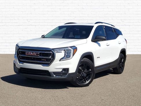 Used 2022 GMC Terrain AT4 w/ Infotainment Package II AWD/4WD image 37