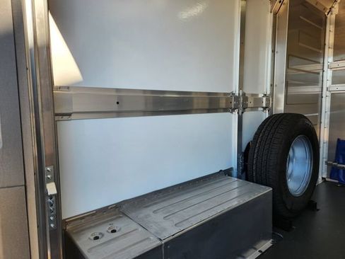 New 2025 Chevrolet Brightdrop 400 w/ Power Door Package AWD/4WD image 34