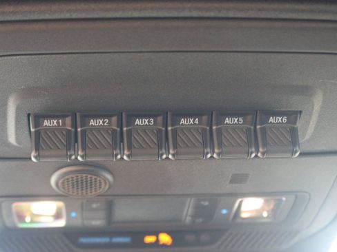 Used 2024 Ford Bronco Black Diamond AWD/4WD image 31