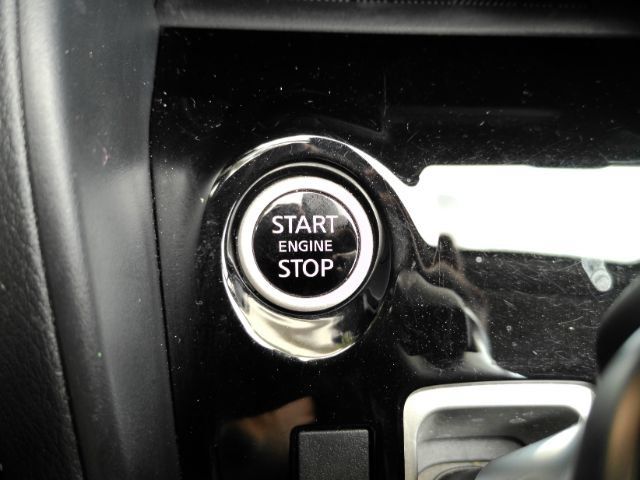 Used 2024 Nissan Versa SR w/ Trunk Package FWD image 47