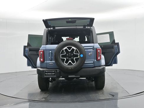 New 2025 Ford Bronco Outer Banks image 38