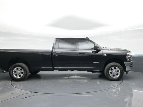 Used 2025 RAM 3500 Big Horn AWD/4WD image 9