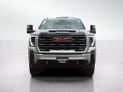 Used 2025 GMC Sierra 3500 AT4 w/ AT4 Premium Plus Package AWD/4WD image 8