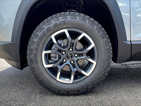 New 2026 Chevrolet Equinox ACTIV w/ Convenience Package III image 12