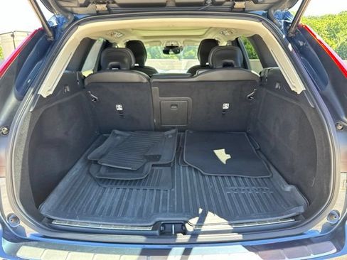 Used 2021 Volvo XC60 T5 Inscription w/ Protection Package Premier AWD/4WD image 34