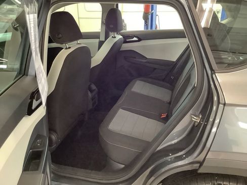 Used 2025 Volkswagen Taos S AWD/4WD image 18