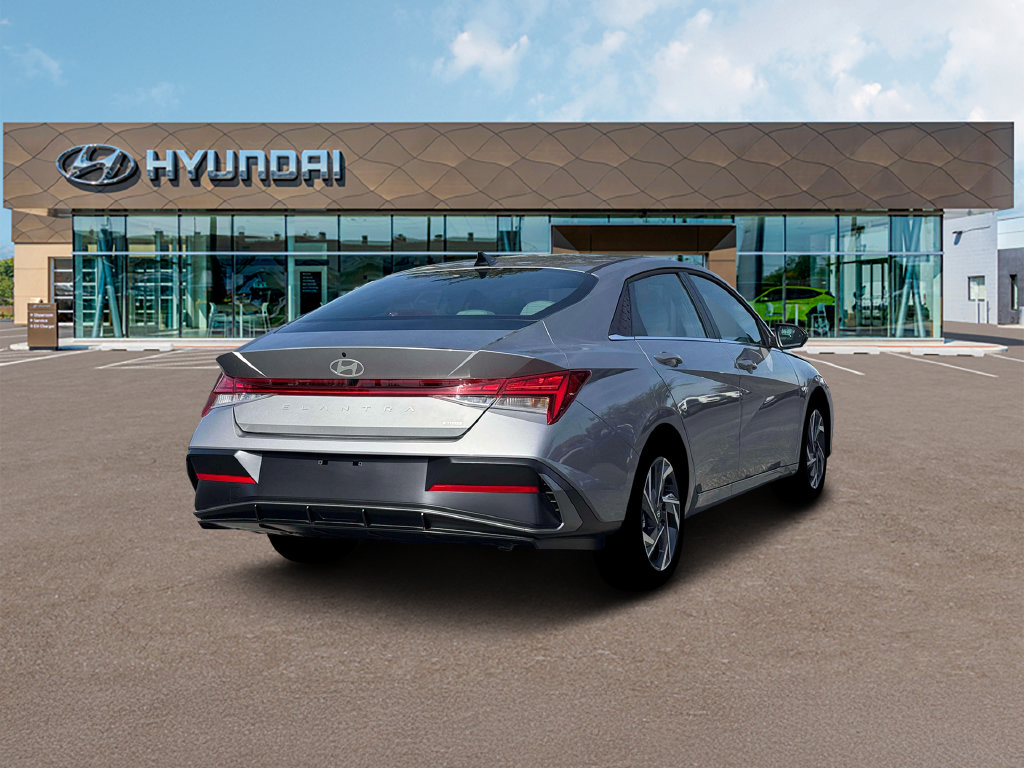 Certified 2026 Hyundai Elantra Limited FWD image 7