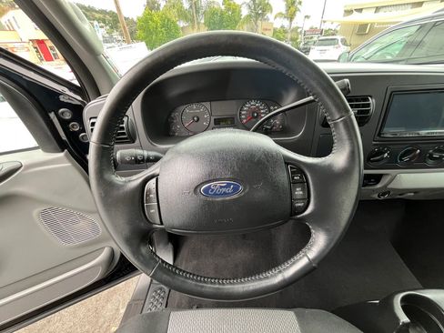 Used 2006 Ford F250 XLT image 21