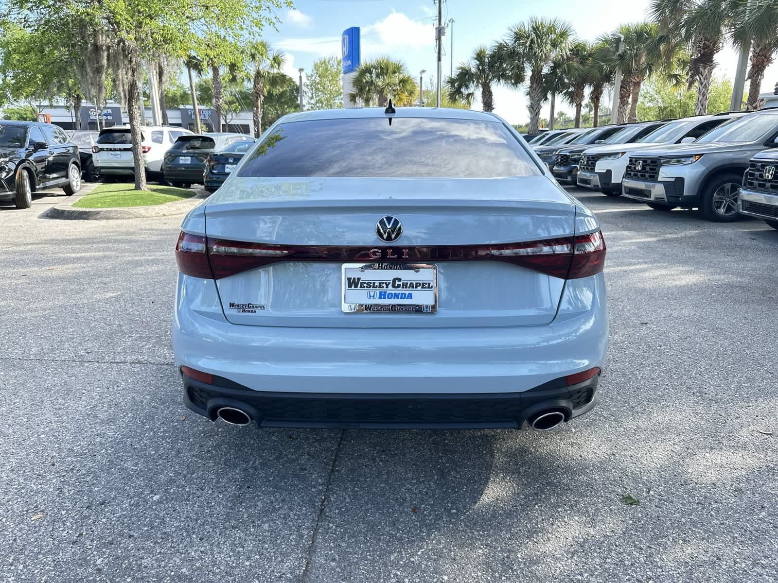 Used 2025 Volkswagen Jetta GLI Autobahn FWD image 5