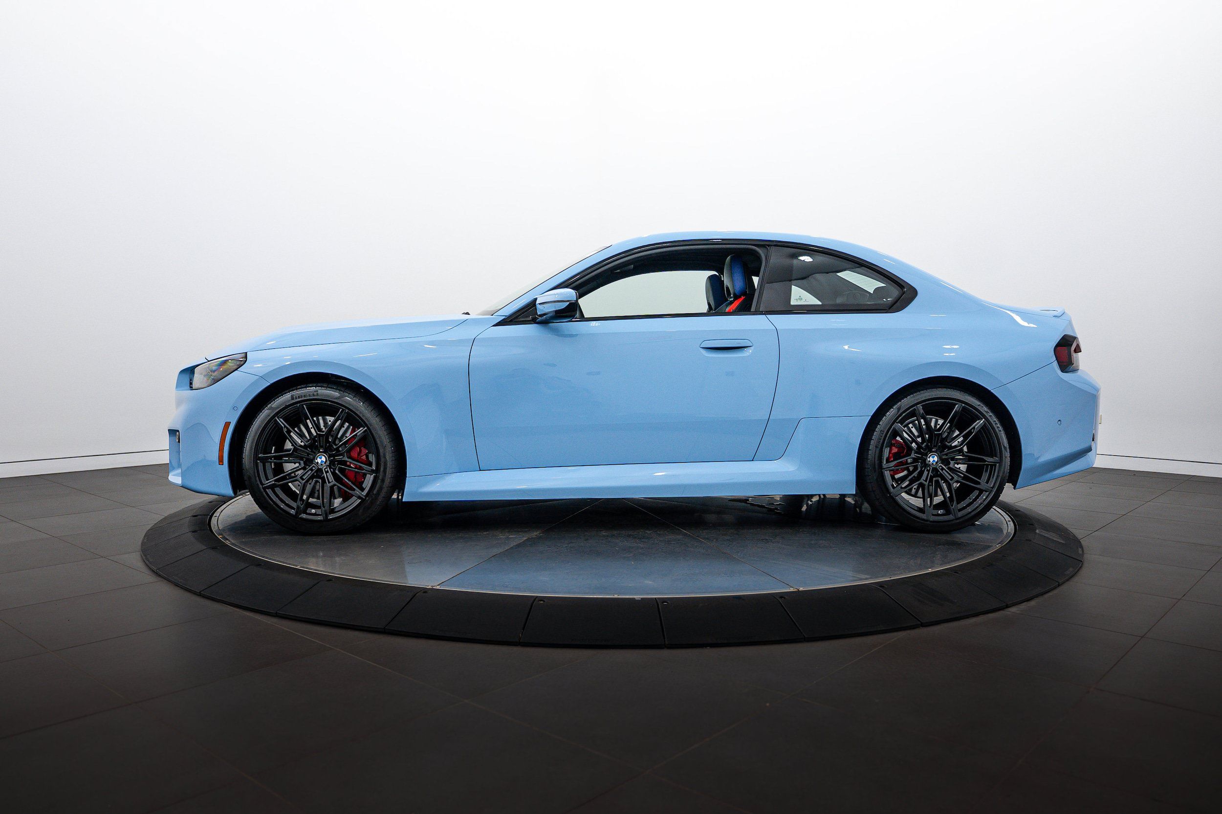 Used 2023 BMW M2 RWD image 6