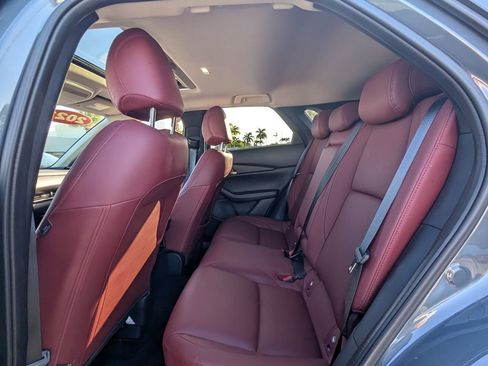 Used 2023 MAZDA CX-30 AWD 2.5 S w/ Preferred Package image 13