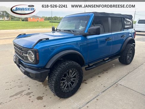 Used 2021 Ford Bronco 4-Door AWD/4WD image 3