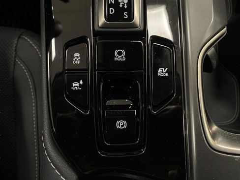 Certified 2025 Lexus NX 350h AWD w/ Accessory Package (2T) image 26