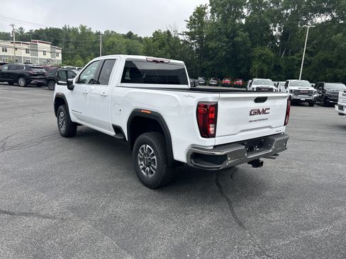 New 2026 GMC Sierra 2500 SLE w/ SLE Value Package; AWD/4WD image 8