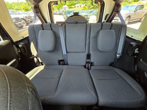 Used 2025 Jeep Wrangler Unlimited Sport S 4xe AWD/4WD image 42