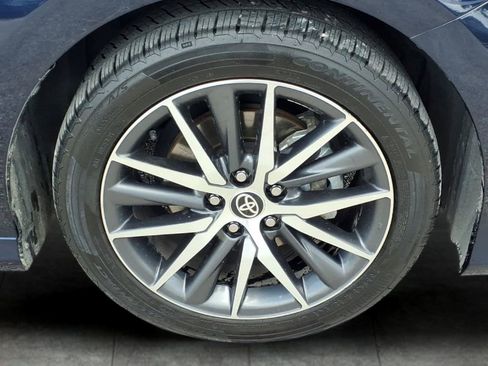 Used 2022 Toyota Camry XLE w/ Navigation Upgrade Package FWD image 9