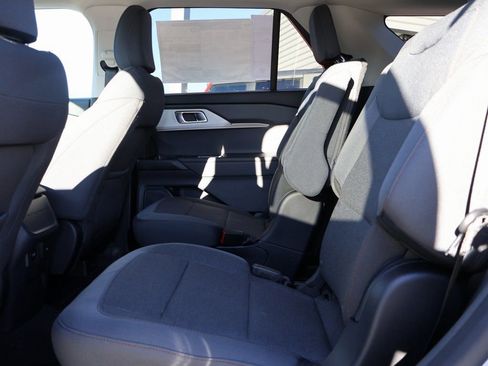 New 2026 Ford Explorer Active image 19