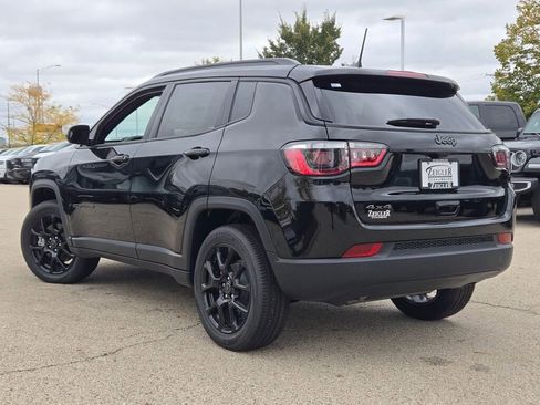 New 2026 Jeep Compass Latitude image 14