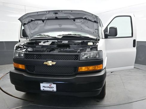 Used 2024 Chevrolet Express 3500 LS RWD image 46