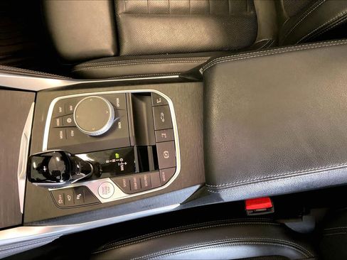 Used 2023 BMW 440i xDrive Convertible w/ Premium Package image 16