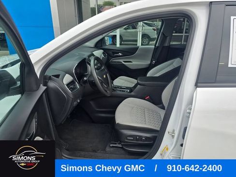 Used 2024 Chevrolet Equinox LS w/ LS Convenience Package AWD/4WD image 10