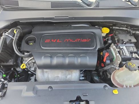 Used 2017 Jeep Compass Limited w/ Navigation Group AWD/4WD image 32