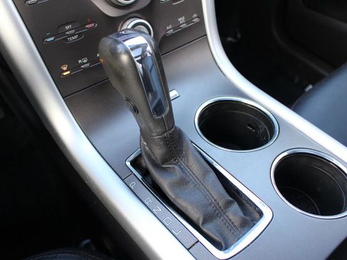 Used 2013 Ford Edge SEL image 30