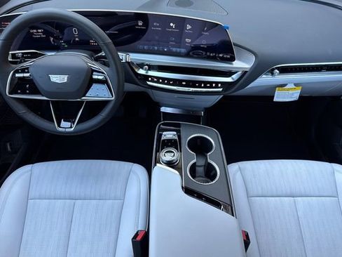 New 2025 Cadillac Lyriq Sport image 13