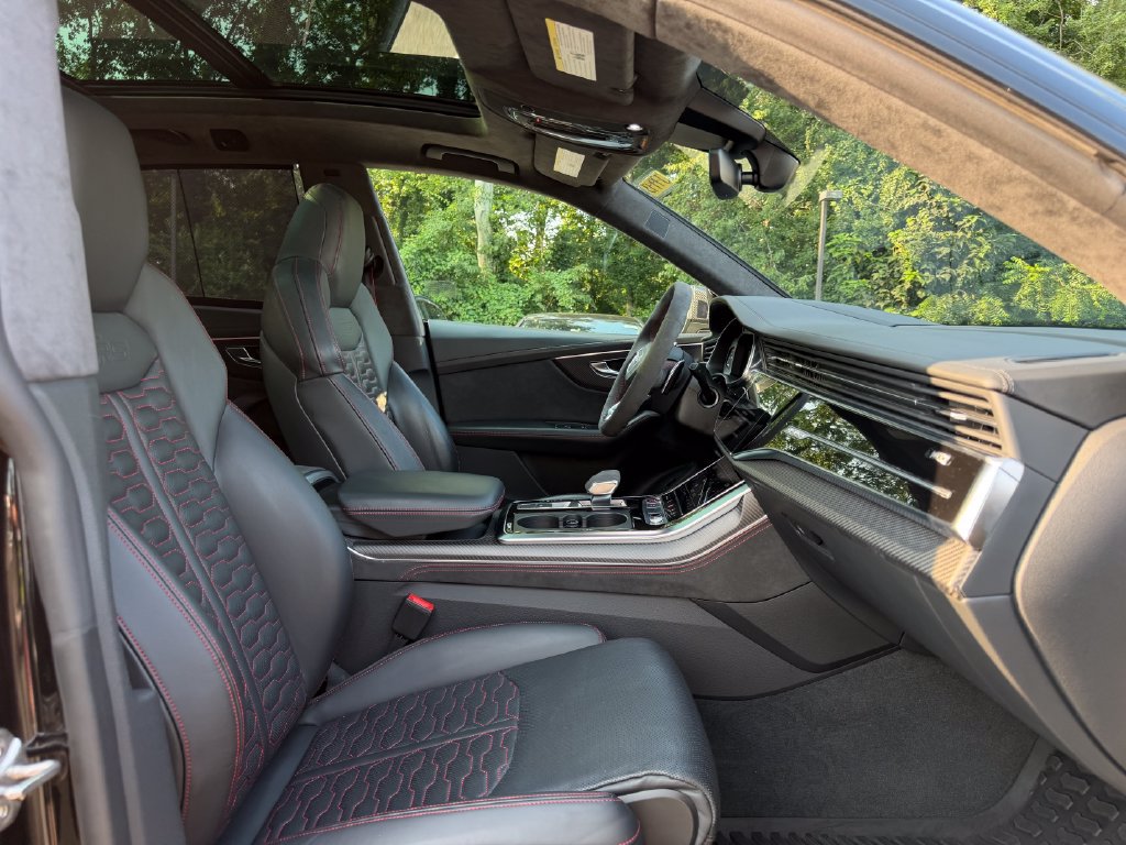 Used 2022 Audi RS Q8 AWD/4WD image 20