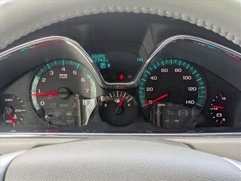 Used 2017 Chevrolet Traverse LT image 3