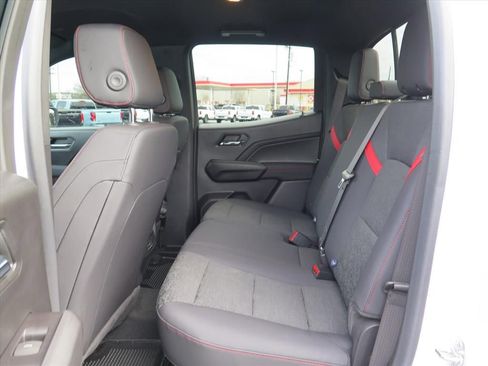 Used 2024 Chevrolet Colorado Z71 w/ Z71 Convenience Package 2 image 16