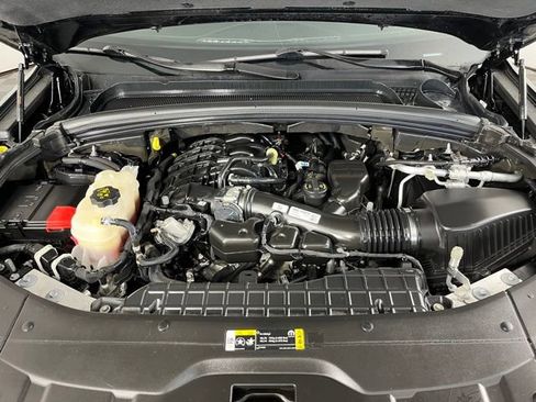 Used 2023 Jeep Grand Cherokee Altitude AWD/4WD image 46
