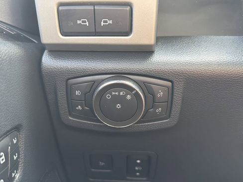 Used 2022 Ford F250 Lariat w/ Lariat Ultimate Package image 23