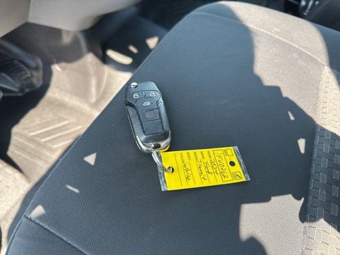 Used 2024 Ford Transit 250 Low Roof w/ Exterior Upgrade Package image 27