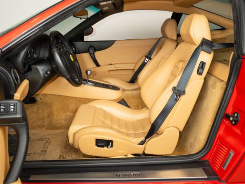 Used 1999 Ferrari 550 Maranello Coupe RWD image 25