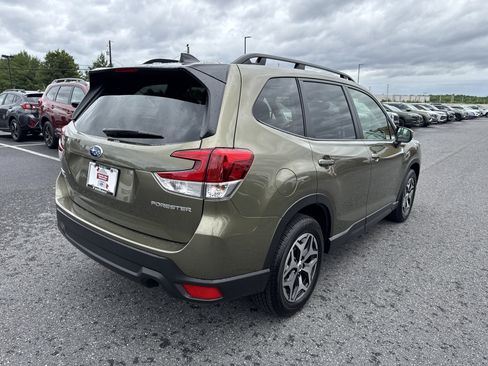 Used 2024 Subaru Forester Premium AWD/4WD image 31
