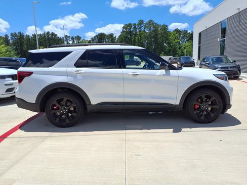 Used 2024 Ford Explorer ST w/ Equipment Group 401A AWD/4WD image 4