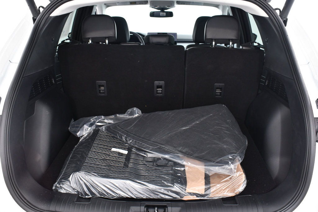 New 2025 Ford Escape SE w/ PHEV Premium Package FWD image 19