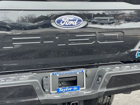 New 2025 Ford F150 Lightning XLT image 8