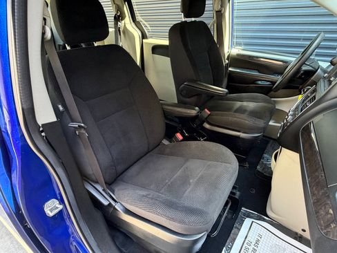 Used 2018 Dodge Grand Caravan SE w/ Power Convenience Group I FWD image 30