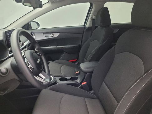 Used 2023 Kia Forte LXS FWD image 17