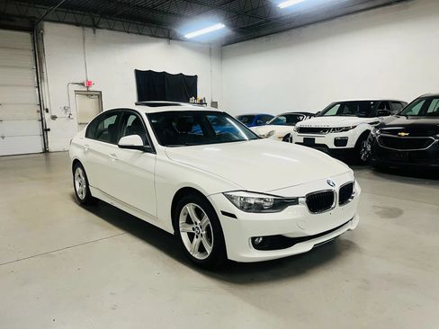 Used 2015 BMW 328i Sedan RWD image 4