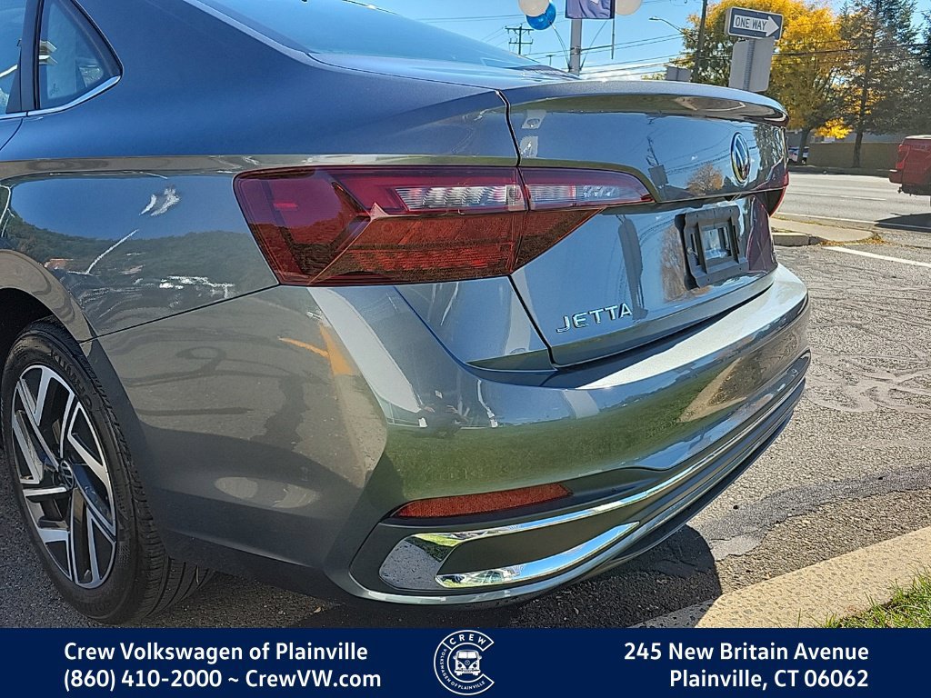 Certified 2024 Volkswagen Jetta SEL FWD image 28