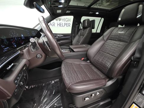 Used 2023 Cadillac Escalade ESV V AWD/4WD image 20