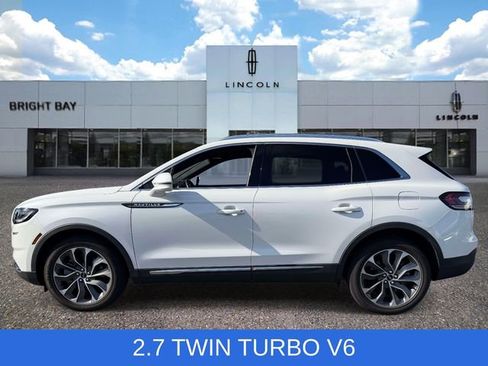 Certified 2023 Lincoln Nautilus Reserve w/ Luxury Package AWD/4WD image 3