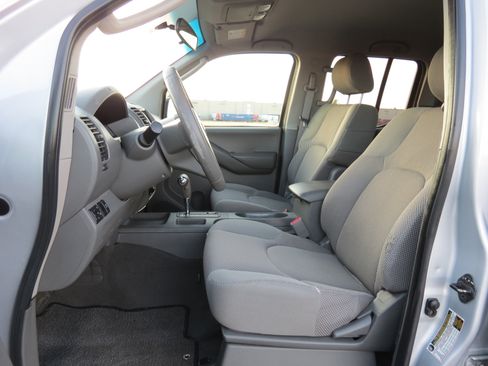 Used 2006 Nissan Frontier SE w/ (P01) Power Pkg image 19