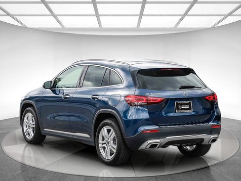 Used 2023 Mercedes-Benz GLA 250 4MATIC image 2